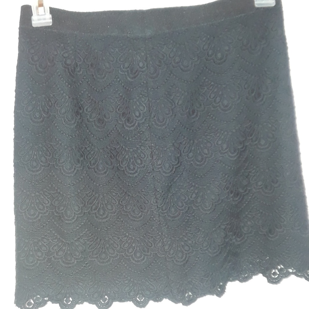 Lace skirt